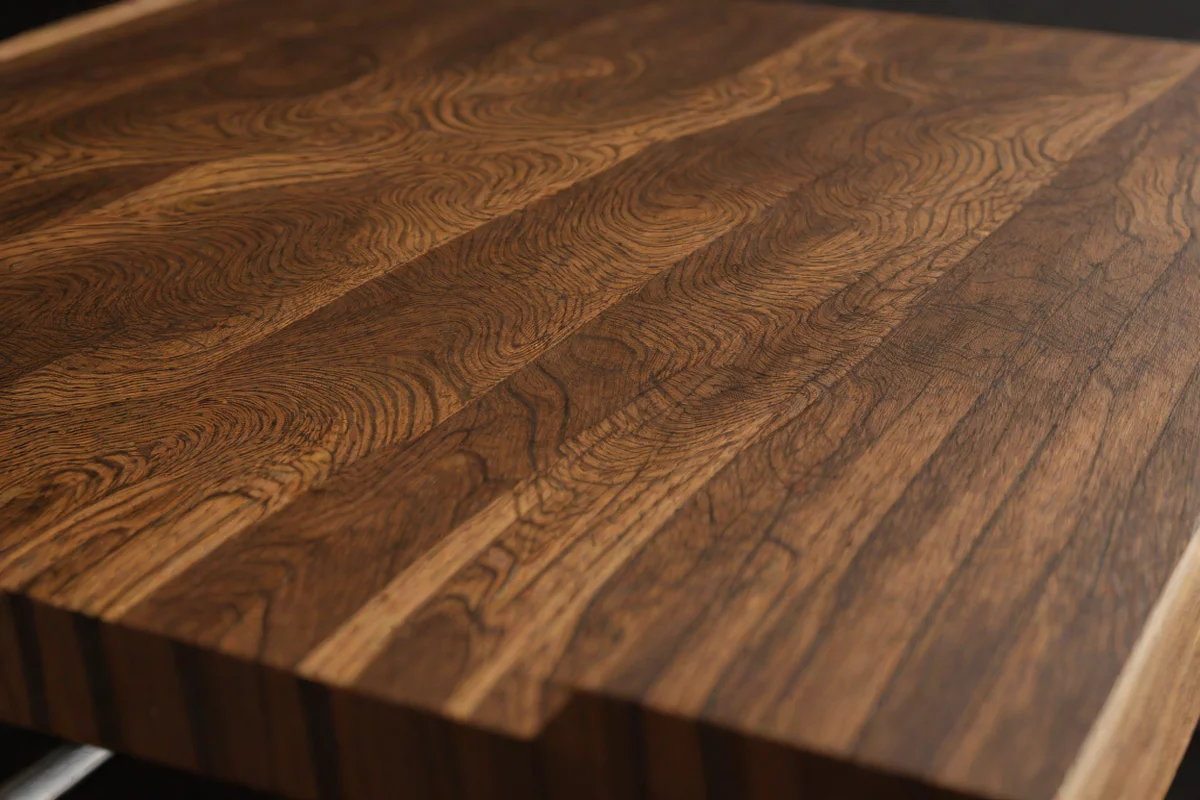Utilize End-Grain Wooden Cutting Surfaces Utilize End-Grain Wooden Cutting Surfaces - Care for Kitchen Knives